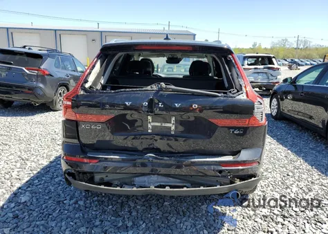 2018 Volvo Xc60 T6 Momentum z USA, uszkodzony, nr VIN YV4A22RK9J1034154